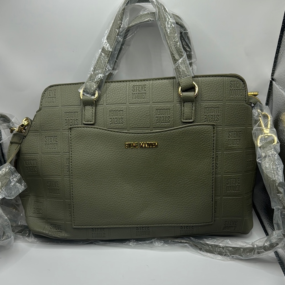 Steve Madden Green Satchel Bag with Classic Design